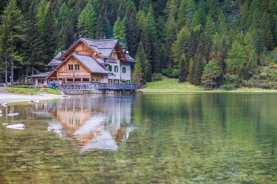 rifugio lago di nambino